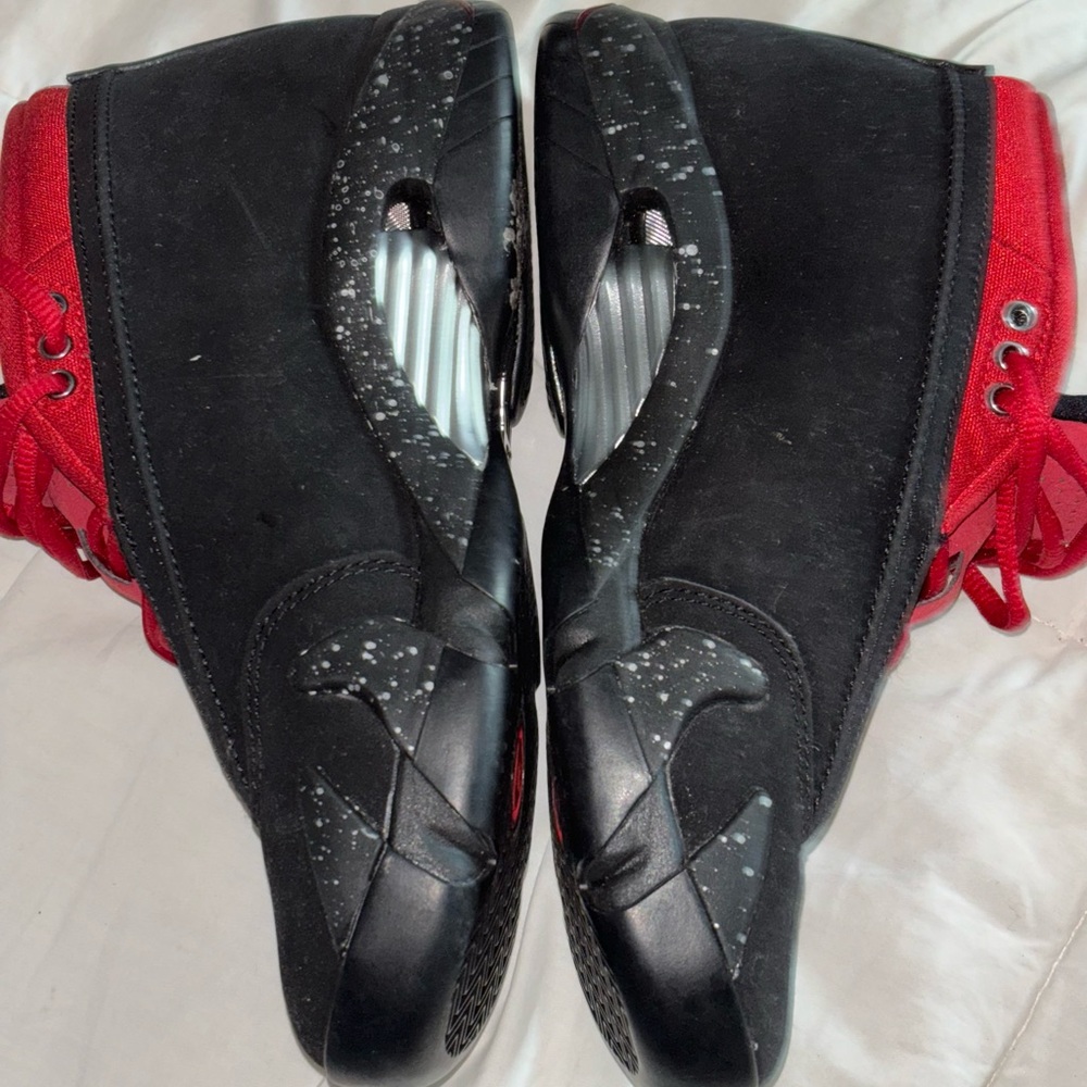 Jordan 14 Retro - Picture 4 of 7